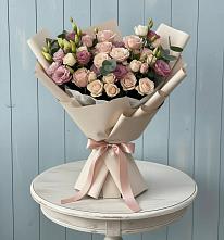 Букет цветов из:  Розы и Лизиантусы #REPLACE_PRED# Костомукше