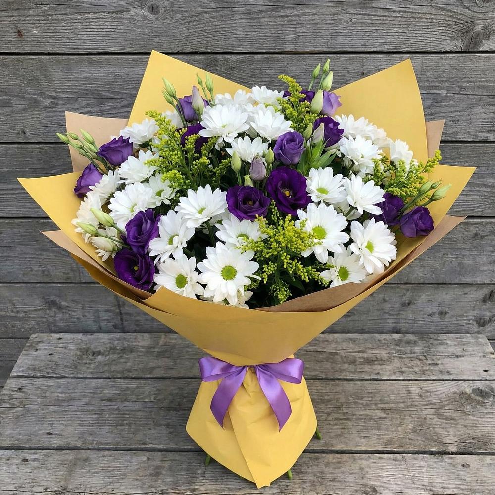 Букет цветов из: Ирисы, Хризантемы и Ромашки в Костомукше