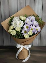 Букет цветов из:  Хризантемы и Розы в Костомукше
