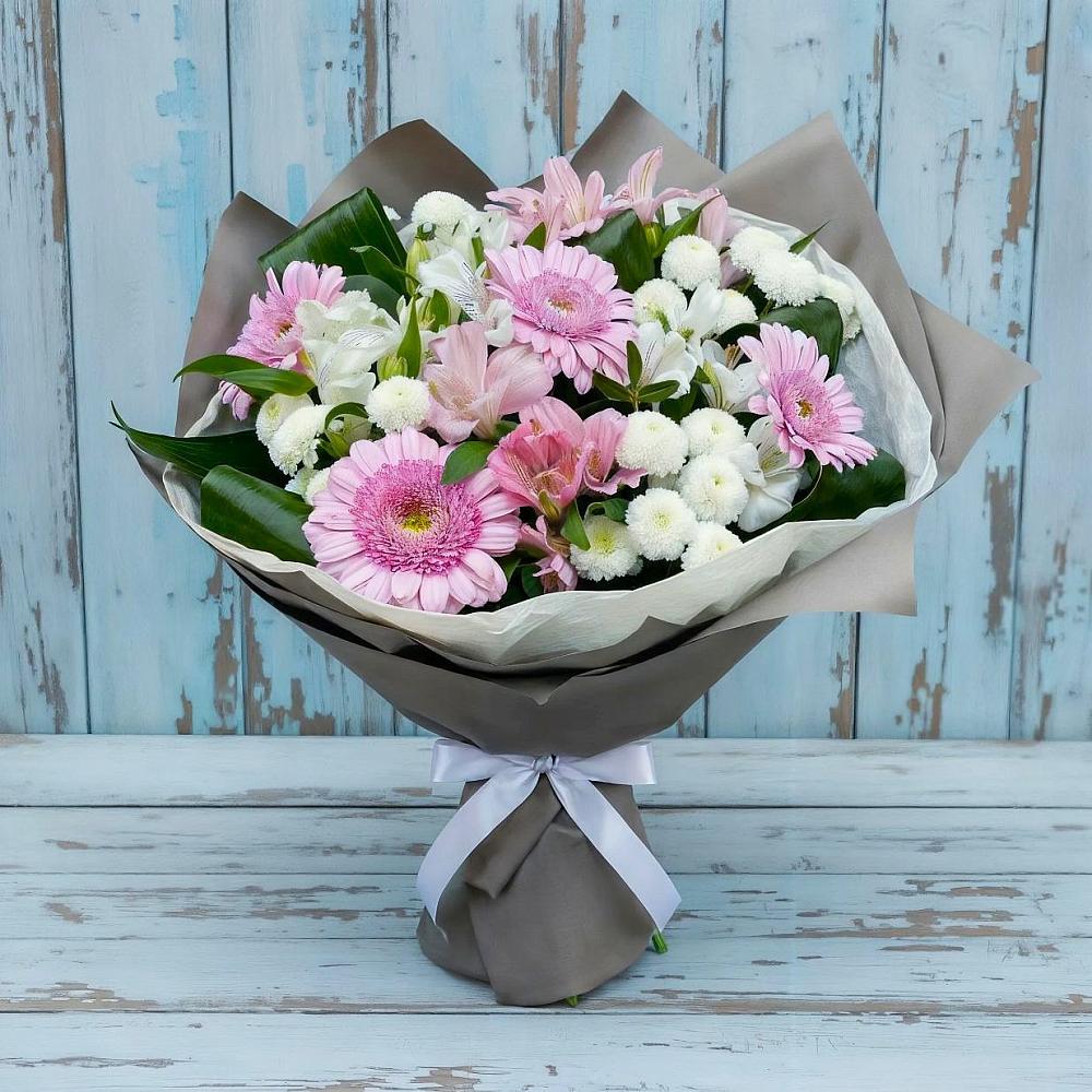 Букет цветов из: Герберы, Альстромерии и Хризантемы в Костомукше