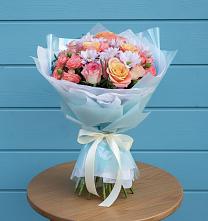 Букет цветов из:  Хризантемы и Розы в Костомукше