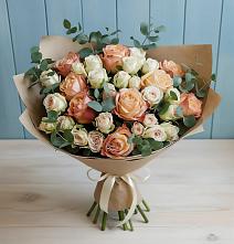 Букет цветов из:  Альстромерии и Розы #REPLACE_PRED# Костомукше